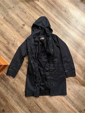 Navy Eddie Bauer waterproof trench with removable liner